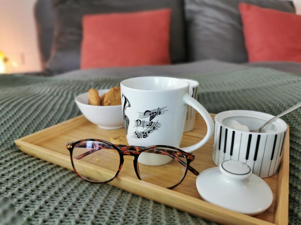 Neues City Center Piano Appartement Mit Netflix クラーゲンフルト エクステリア 写真