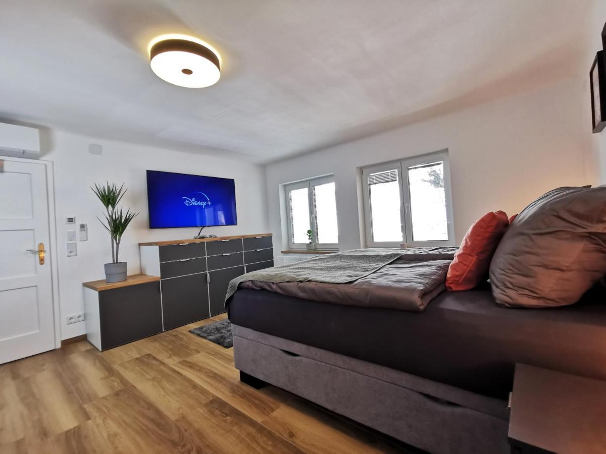 Neues City Center Piano Appartement Mit Netflix クラーゲンフルト エクステリア 写真